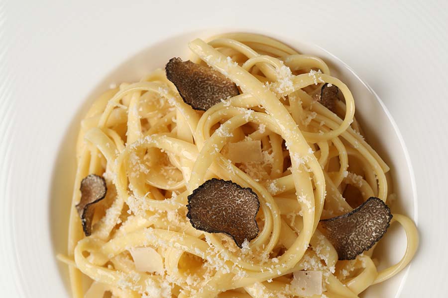 Spaghetti With Summer Truffle Butter