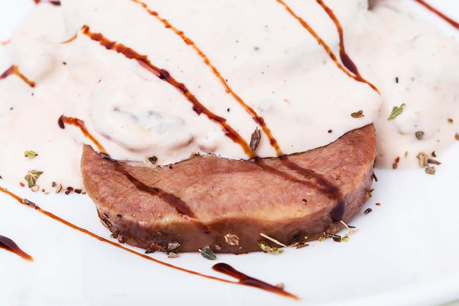 Arista Di Maiale Al Latte Con Crema Di Tartufo Bianco
