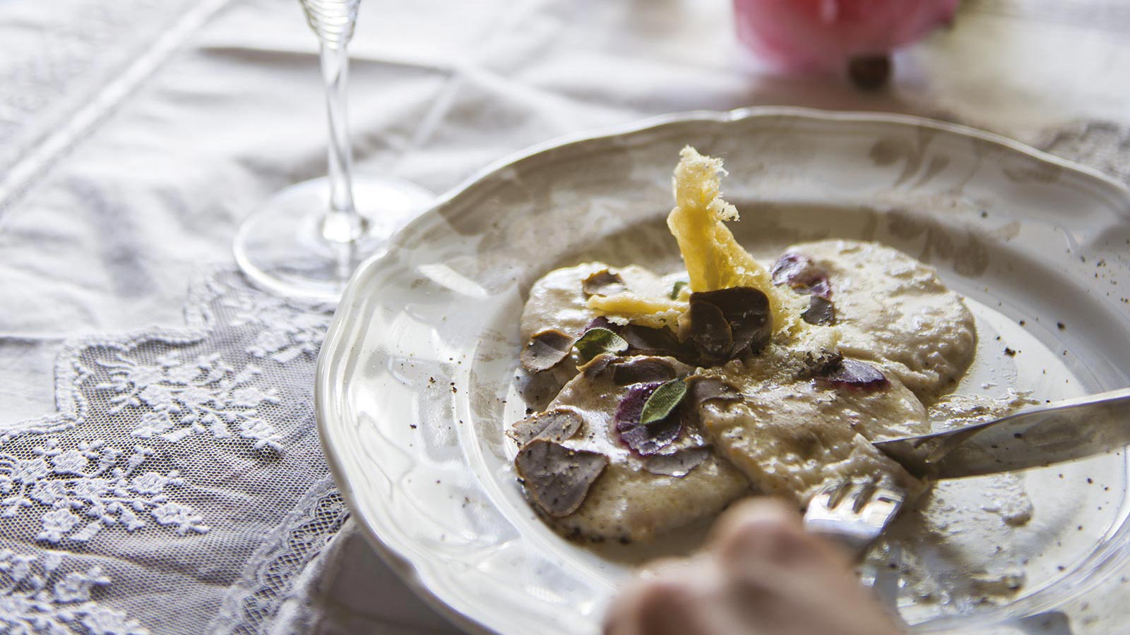 Scaloppine Con Crema Di Tartufo Bianco