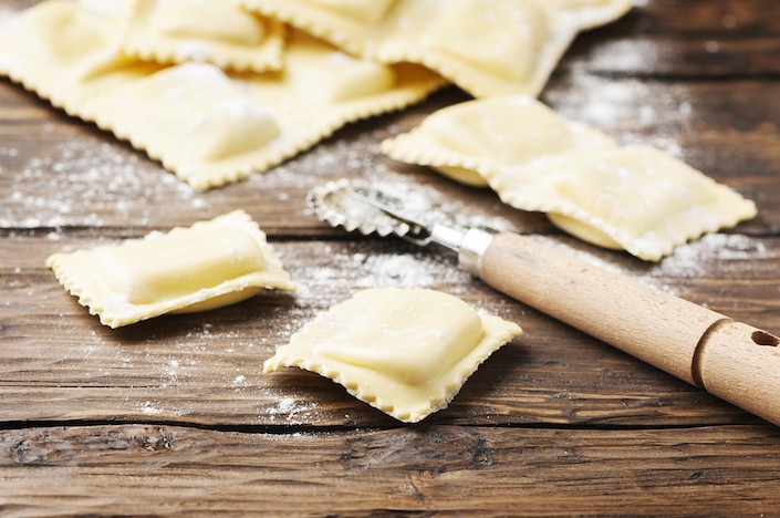 Ravioli Di Pesce Con Salsa Al Tartufo Bianco