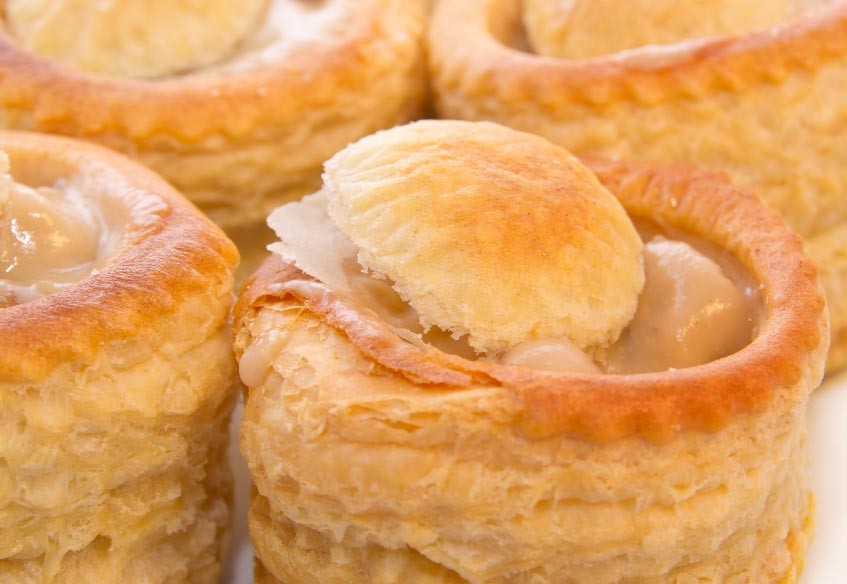 Vol Au Vent Con Crema Di Formaggi E Tartufo Bianco