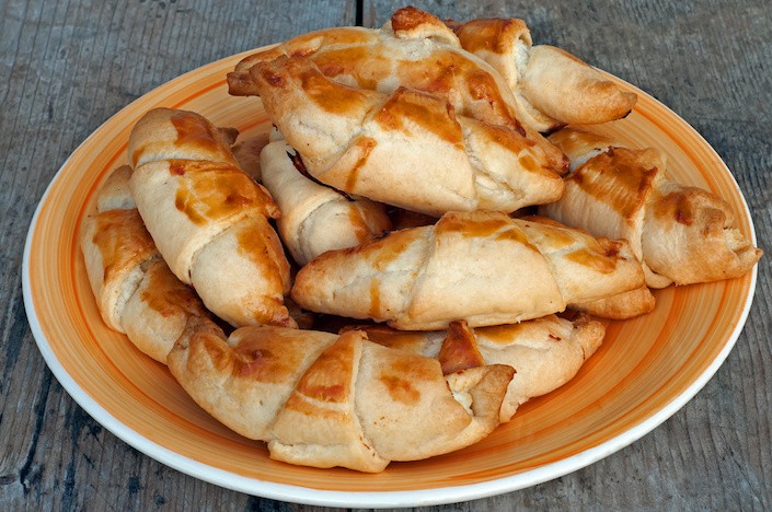 Croissant Salati Farciti Con Salsa Al Tartufo Bianco E Mortadella Al Tartufo