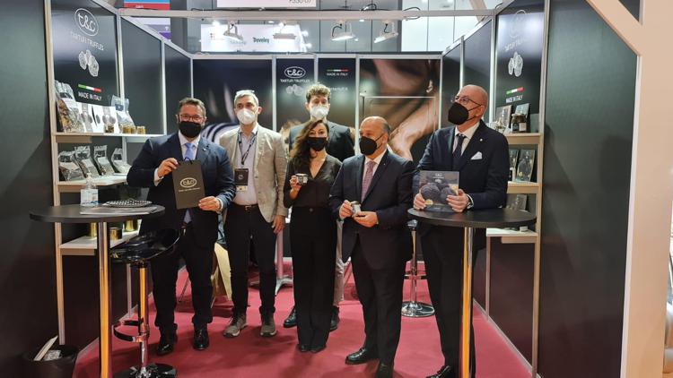 La Delegazione Camera Di Commercio E Presidente Della Regione Marche Presso Il Nostro Stand Ad Alimentaria Barcellona.